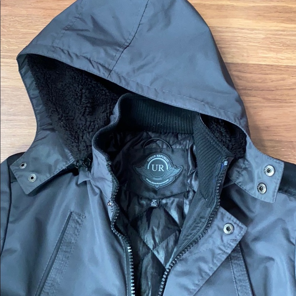 Urban Republic NWOT, boys XL gray coat with hood and pockets - Picture 2 of 13
